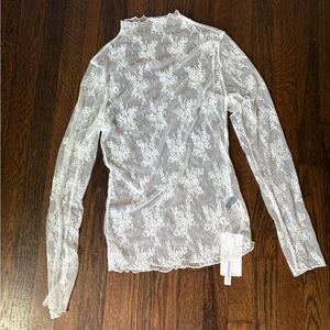 NWT Merokeety floral mesh white top